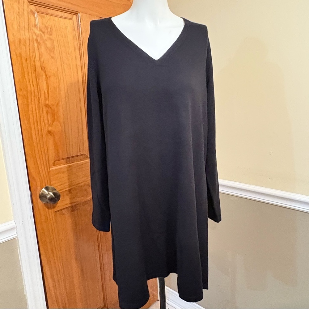 Eileen Fisher Extra Fine Merino Wool Black Knit V-Neck Sweater Sz.L